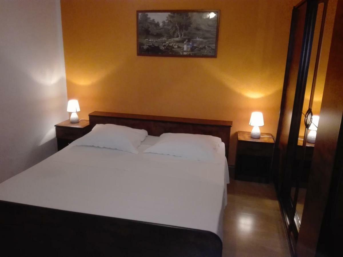 Apartment Luka Trogir Eksteriør bilde