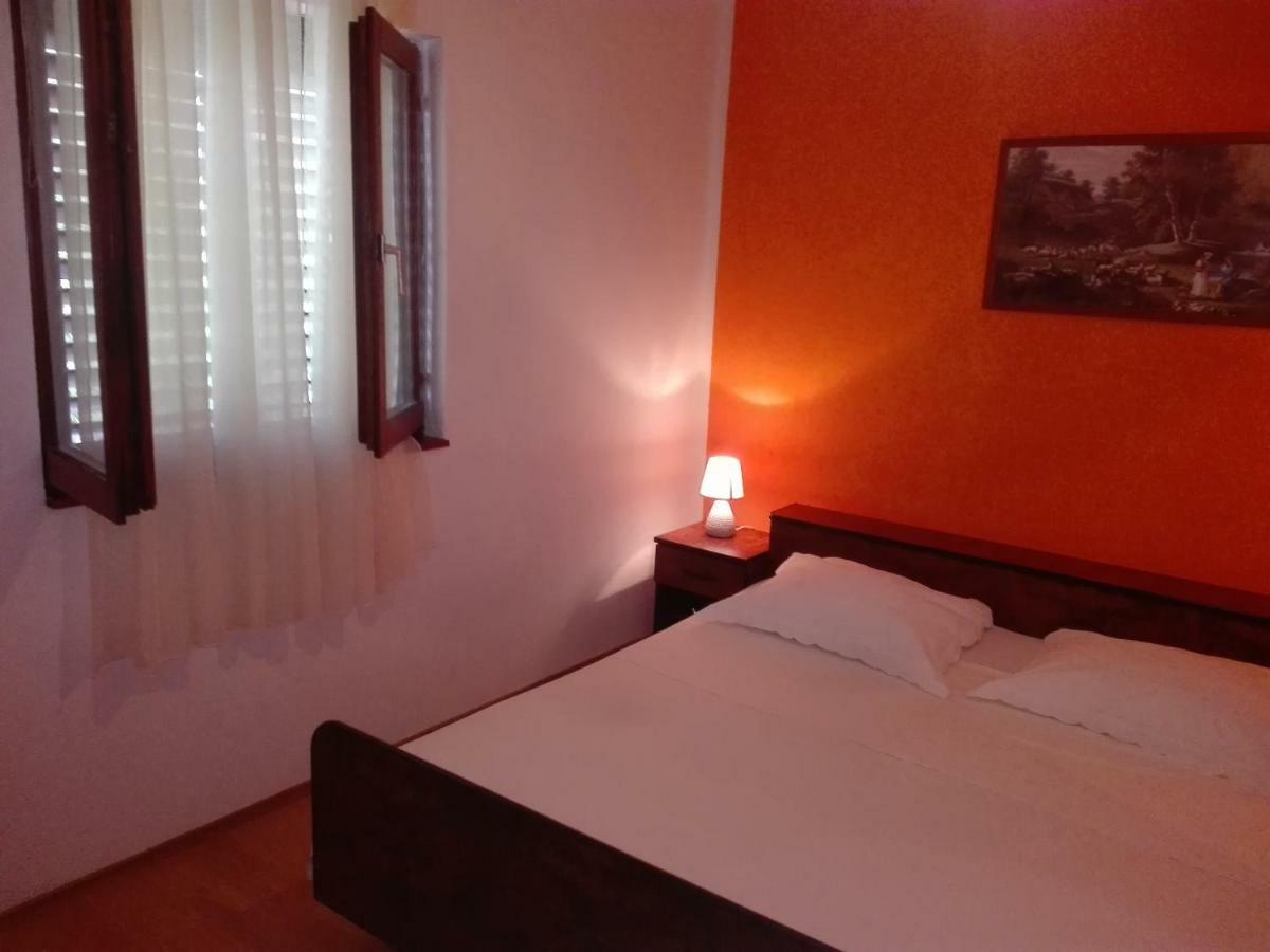 Apartment Luka Trogir Eksteriør bilde